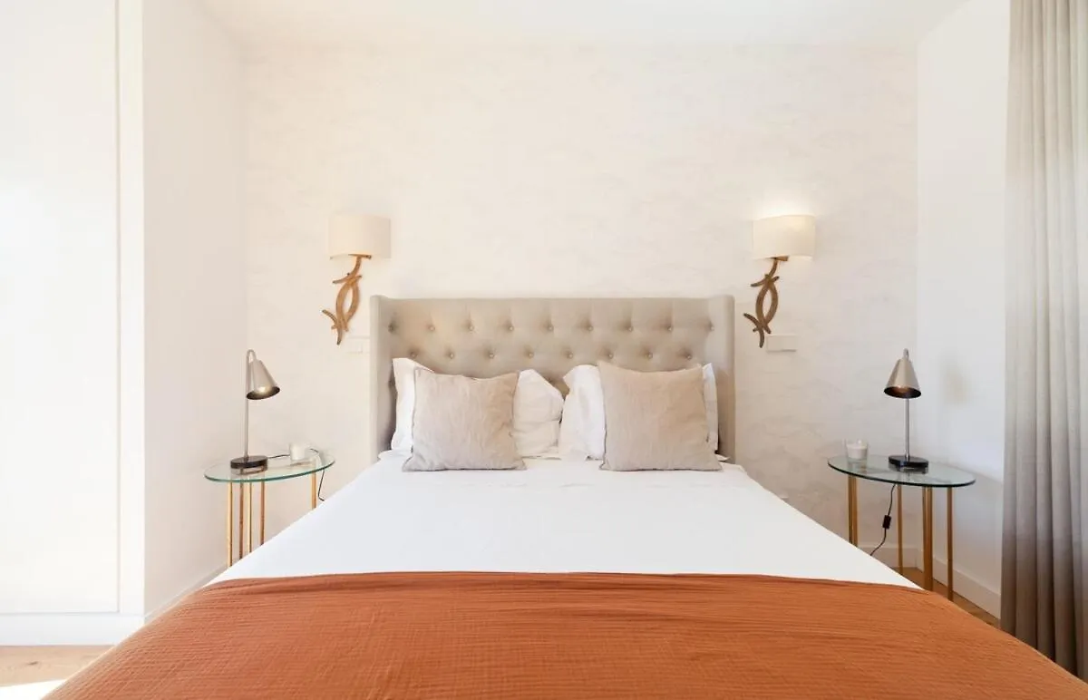 Bright 2 Bedroom Apartment With Parking In Lisbon Inn